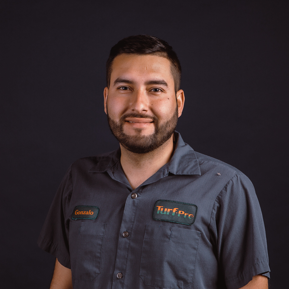 Gonzalo Hernandez, Turf Care Specialist, Turf & Pest Pro USA